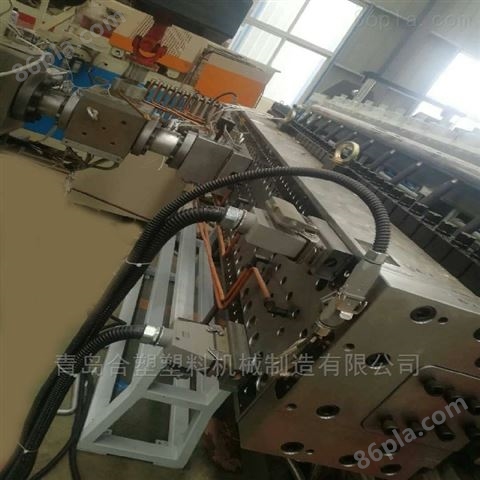 青岛合塑塑机pp塑料中空建筑模板机器设备