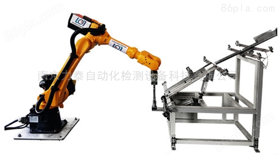 力泰锻造工业机器人  提高生产线与产品质量
